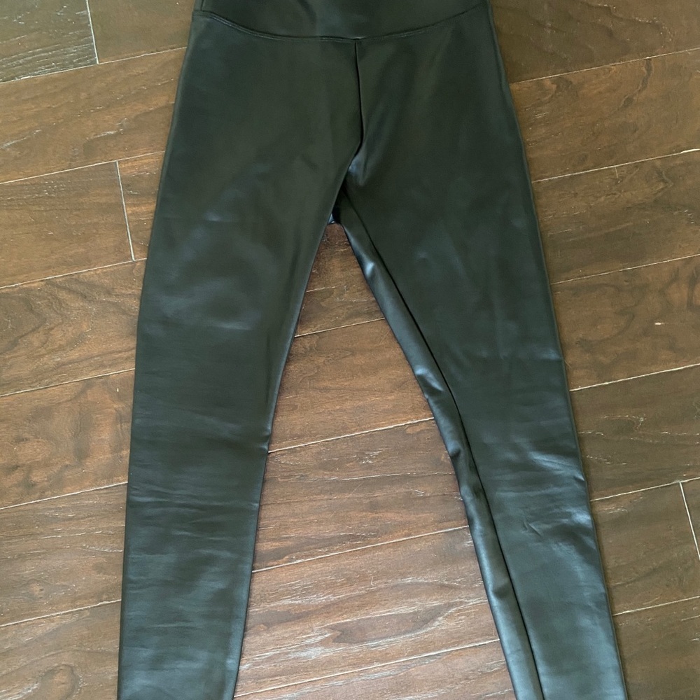 Black faux leather leggings